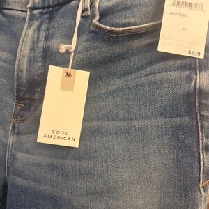 Good American Mid-Rise Skinny Jeans in Light Blue